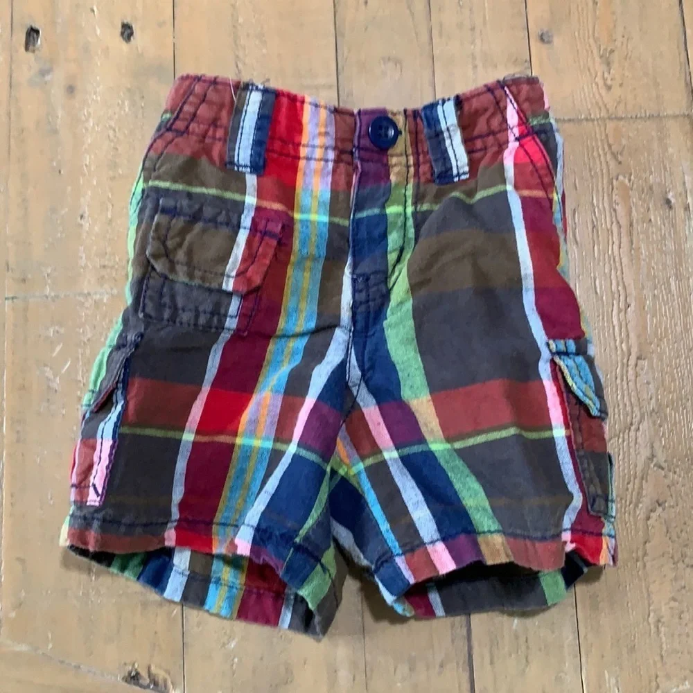 4/$20 gap plaid shorts